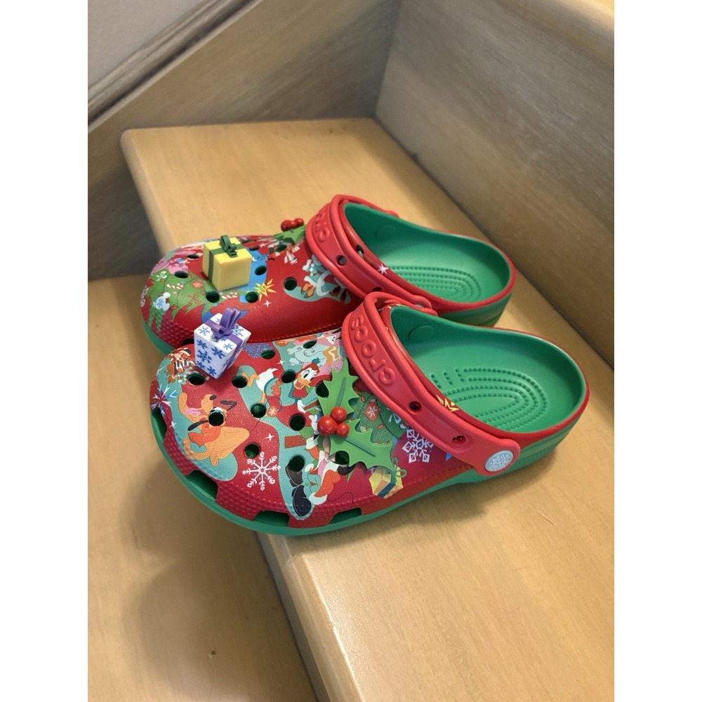 Disney Parks Mickey Mouse & Friends Holiday Christmas Crocs M5 W7 Winter 2023